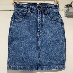 VINTAGE DERBY HIGH RISE DENIM SKIRT SIZE 28